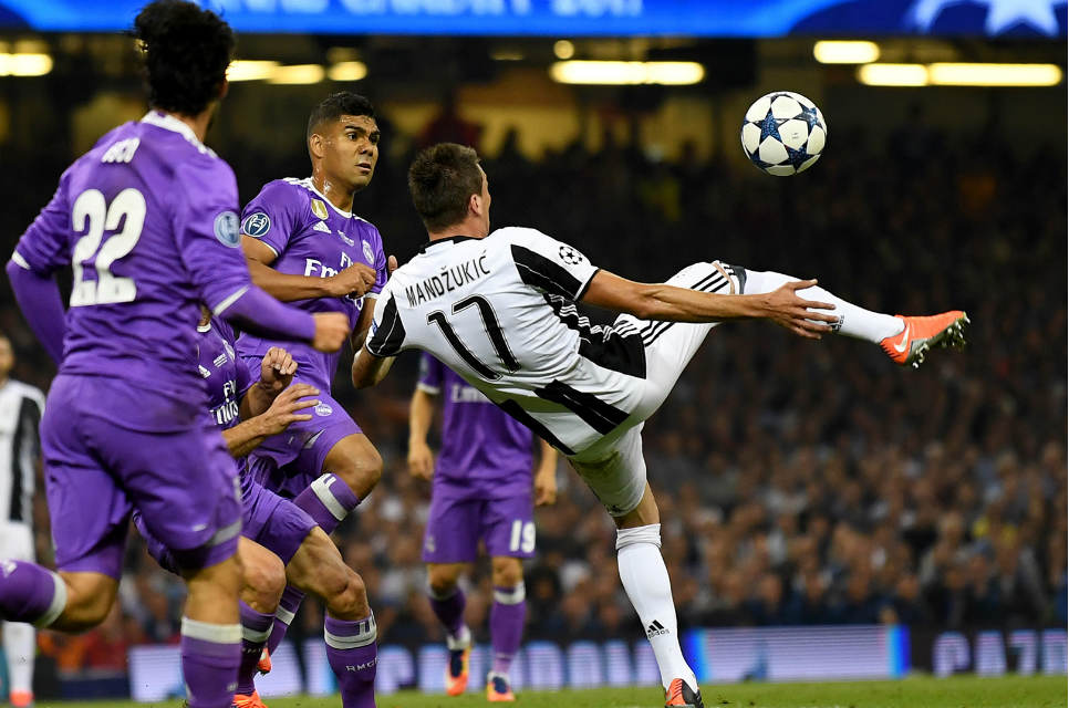 Gol salto Mandzukic yang menyamakan kedudukan Real Madrid